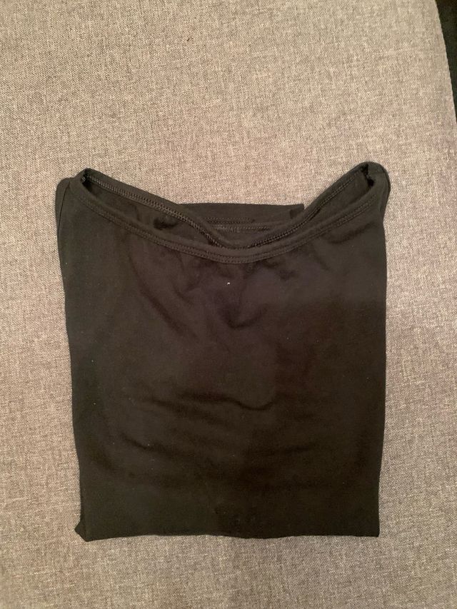 Camiseta negra de tirantes