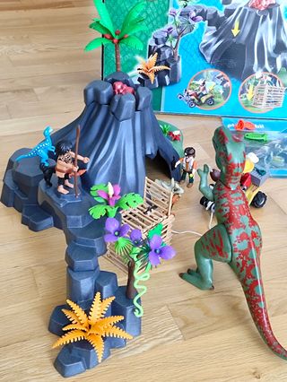 DINOSAURIOS PLAYMOBIL 70327 VOLCAN COMPLETO de segunda mano por 48 EUR en Murillo de Rio Leza en WALLAPOP