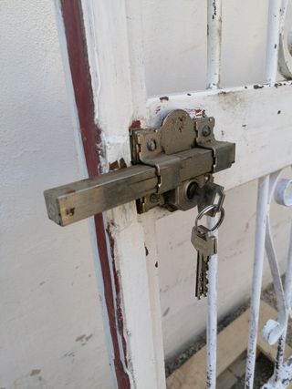 Puerta de hierro 200x65