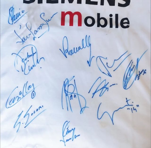 Maglietta firmata Adidas Real Madrid "O Fenómeno" 2