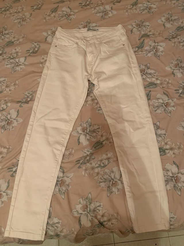 Pantalon vaquero blanco 