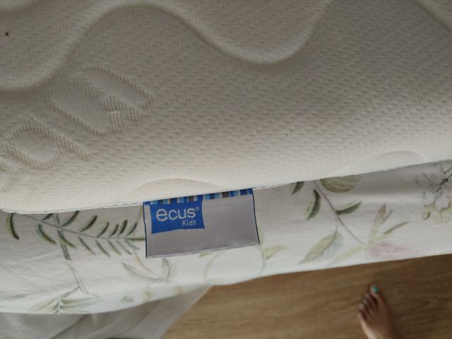 Cuna bebé sweet bear, regalo colchón y chichoneras