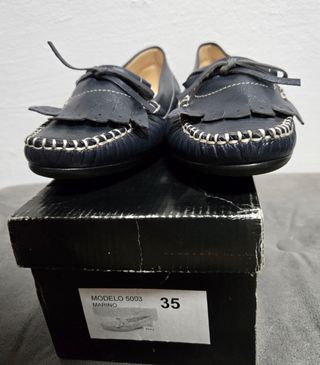 Mocasines color azul marino de piel, 35