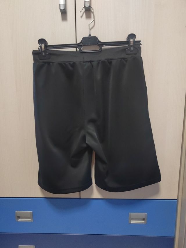 Pantalones deportivos negros