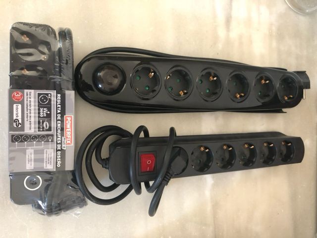 Tres regletas multienchufes