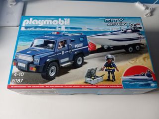 Coche de policía PLAYMOBIL  con lancha