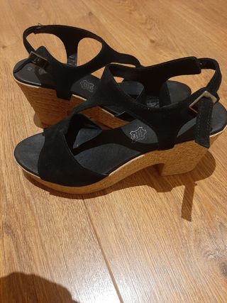 Sandalias de piel 