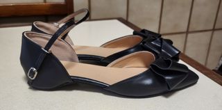 Zapatos negro lazo