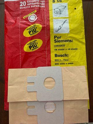 N. 2 sacchi aspirapolvere