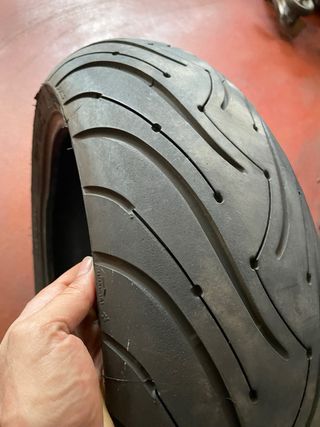 Michelin pilot Road 3