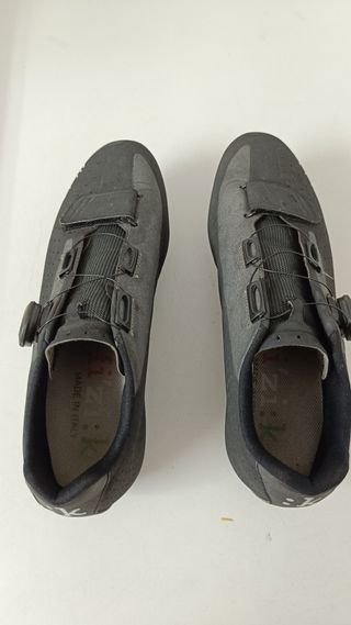 Zapatillas Fizik R5 negras Talla 41