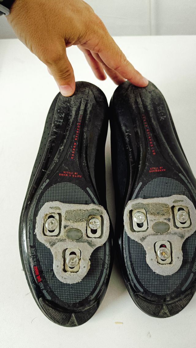 Zapatillas Fizik R5 negras Talla 41