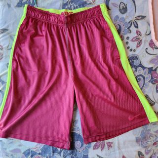 Bermuda Nike
