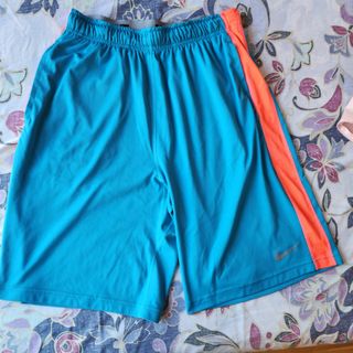 Bermuda Nike de deporte