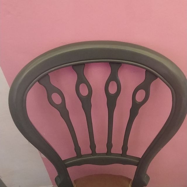 sillas clásicas madera. 