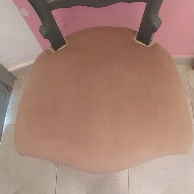 sillas clásicas madera. 