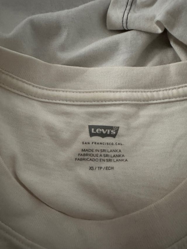 T-shirt Levi's taglia XS