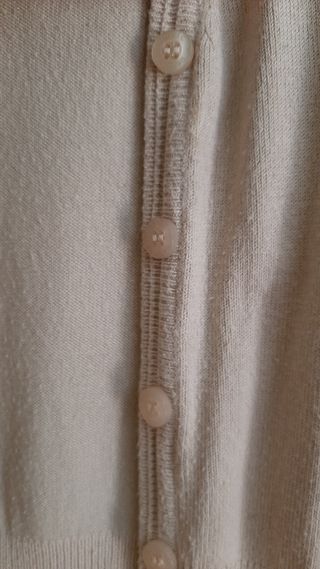 Chaqueta beige punto Bershka