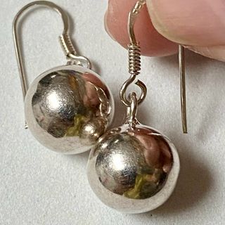 Pendientes con bolas de 9 mm en plata de ley 925