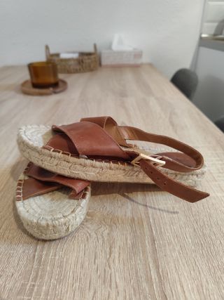 Sandalias piel