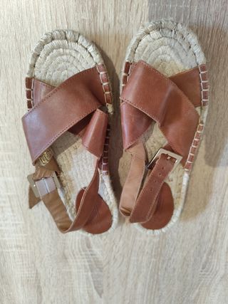 Sandalias piel
