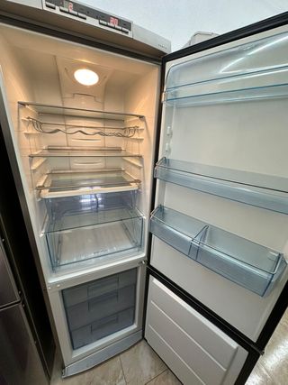 FRIGORÍFICO AEG INOX