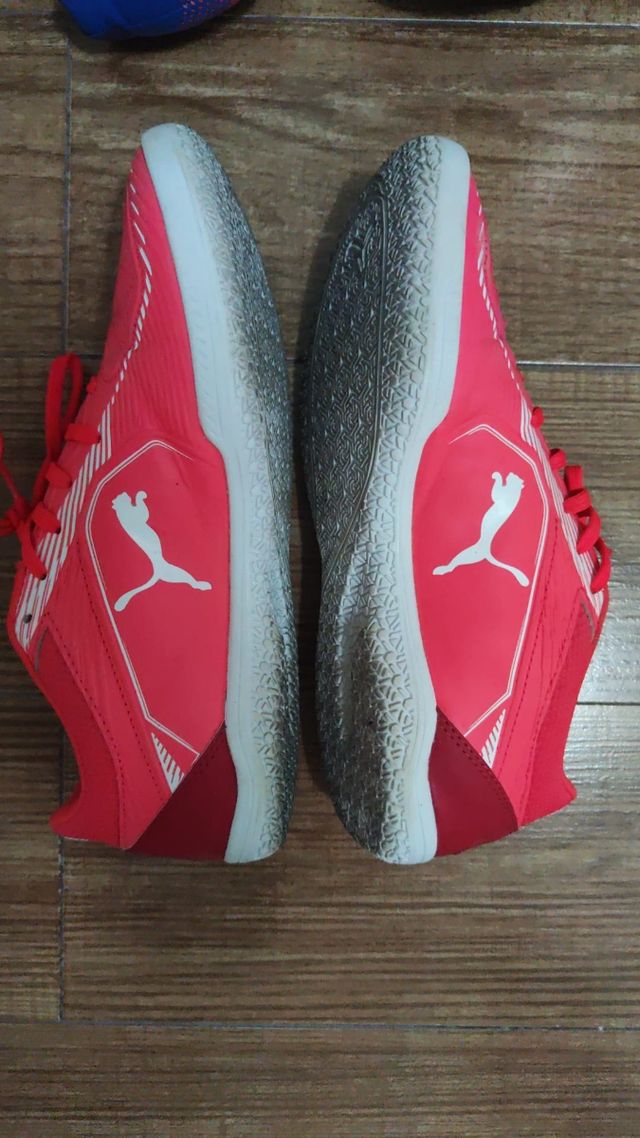 Zapatillas de fútbol sala Puma t38.