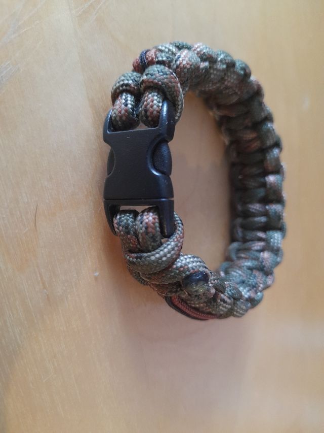 Pulsera de cuerda