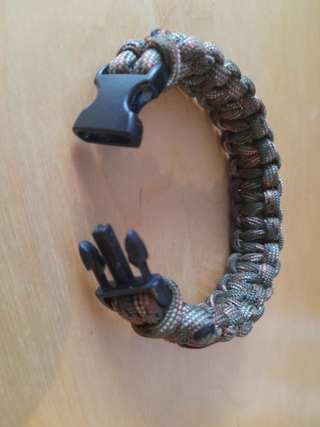 Pulsera de cuerda