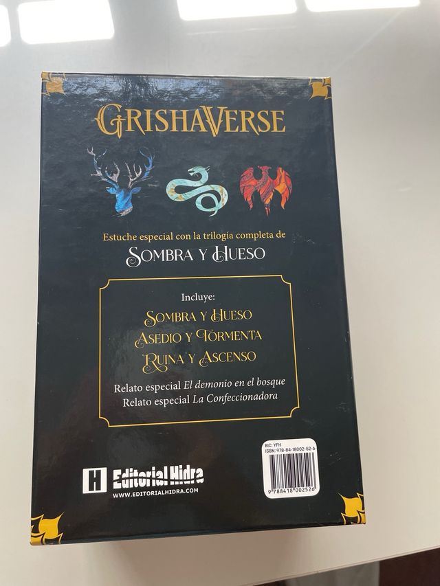 Estuche Trilogia Sombra y hueso