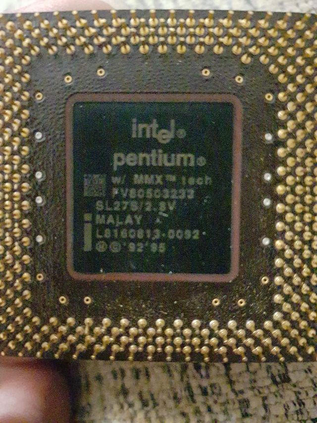 Intel pentium MMX ceramica