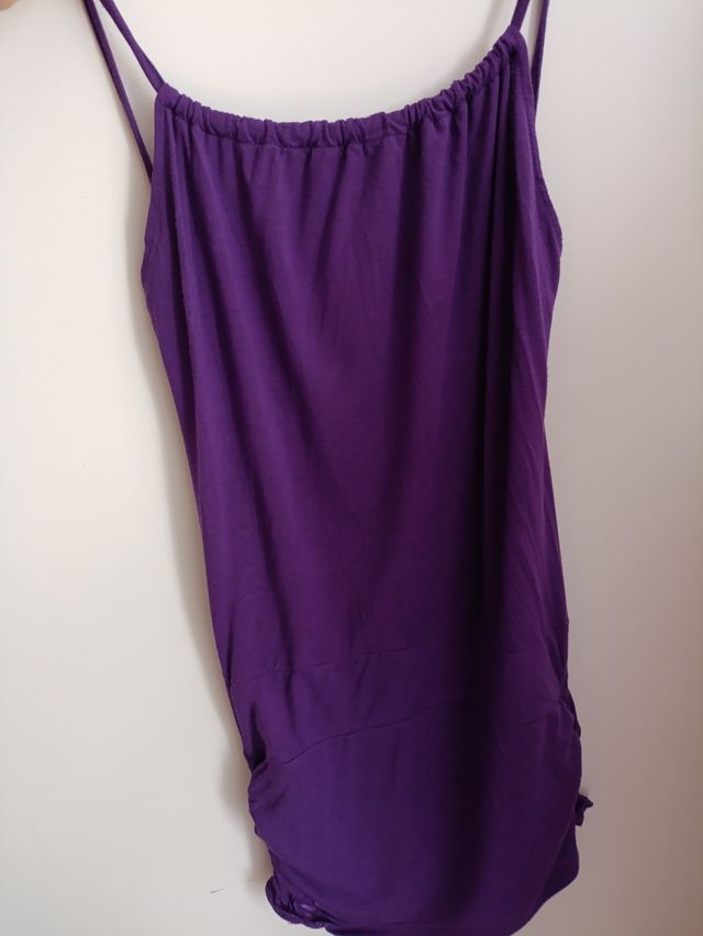 Camiseta morada