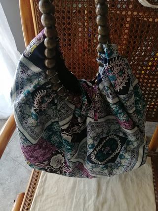 Bolso al hombro veraniego / hippie