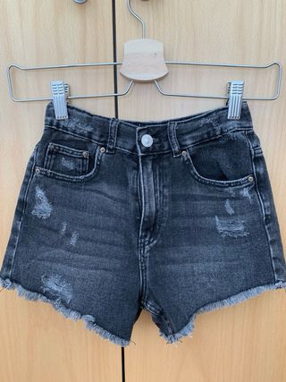 Pantalón vaquero corto chica