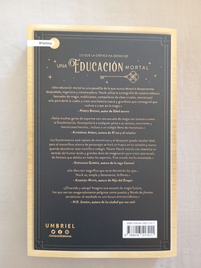  Libro: Una Educación Mortal