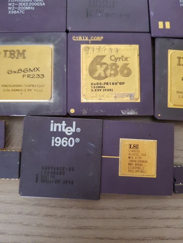 Procesadores de cerámica raros 