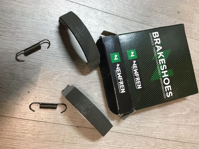 Zapatas NEWFREN delanteras vespino