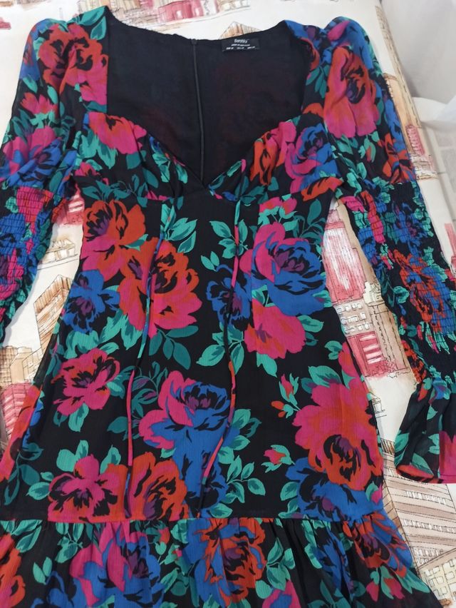 Vestido floreado - Bershka