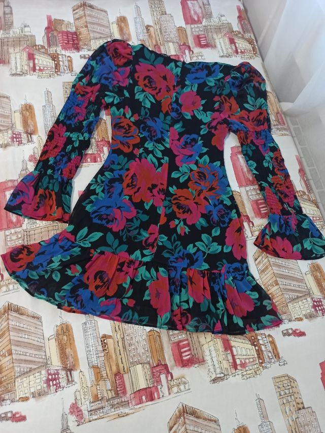 Vestido floreado - Bershka