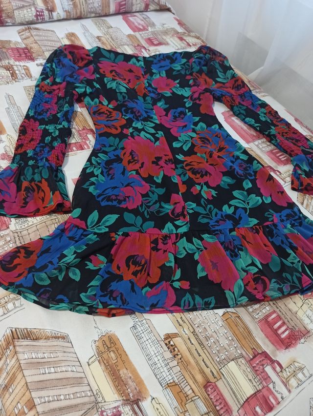 Vestido floreado - Bershka
