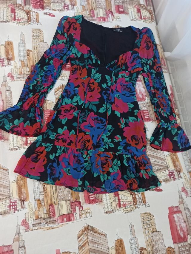 Vestido floreado - Bershka