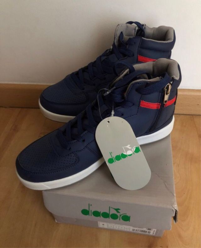 Zapatillas abotinadas nuevas Diadora