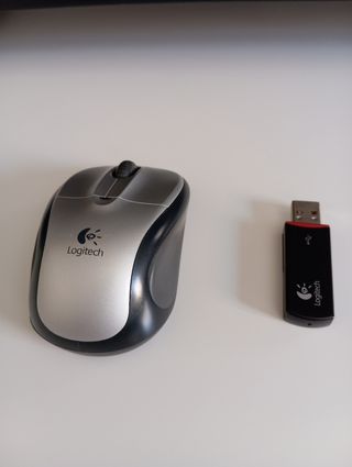 Ratón inalámbrico Logitech