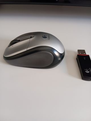Ratón inalámbrico Logitech