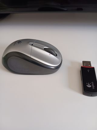 Ratón inalámbrico Logitech