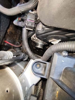 Mecánico automóvil