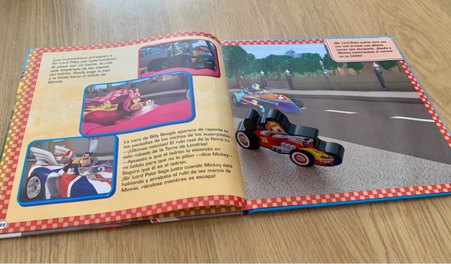 Libro de Mickey y los superpilotos