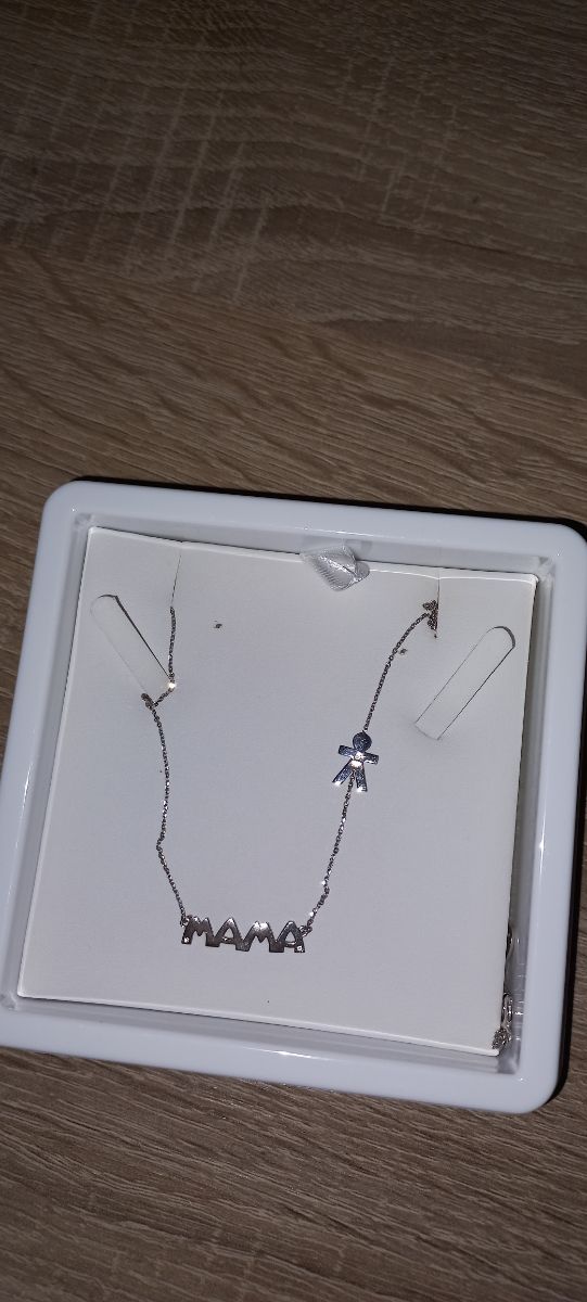 Collar de mama lotus