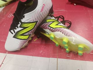 Bota New Balance profesional