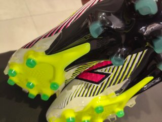 Bota New Balance profesional
